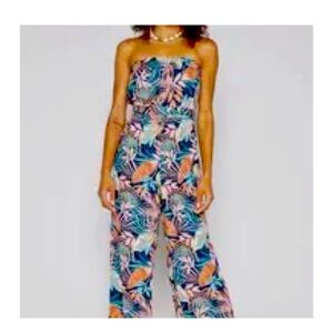 Hot tropics sleeveless jumpsuit